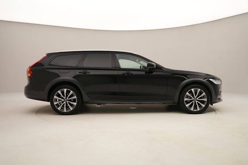 Volvo V90 CC B4 AWD BRIGHT PLUS AUT CZ - fotka 13 z 49