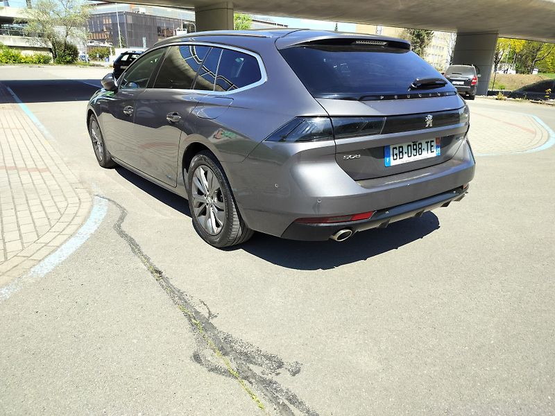 Peugeot 508 SW hybrid 225 e-EAT8 BUSINESS - fotka 5 z 32
