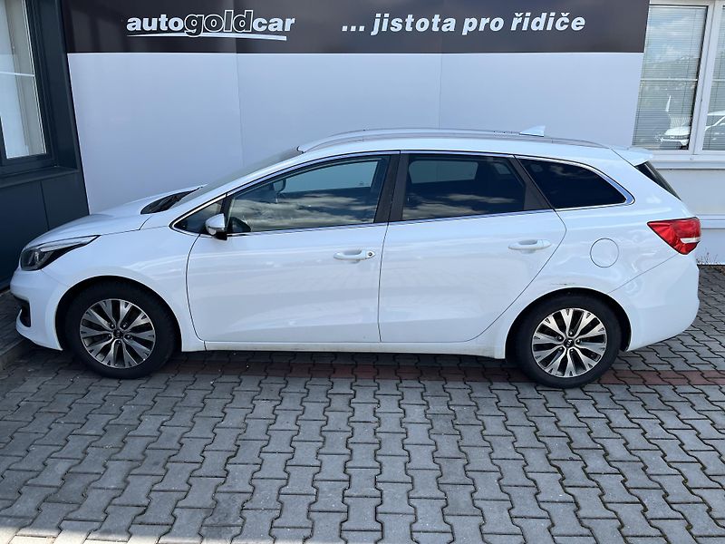 Kia Ceed Sportswagon Cool 1.6 GDI - fotka 13 z 23