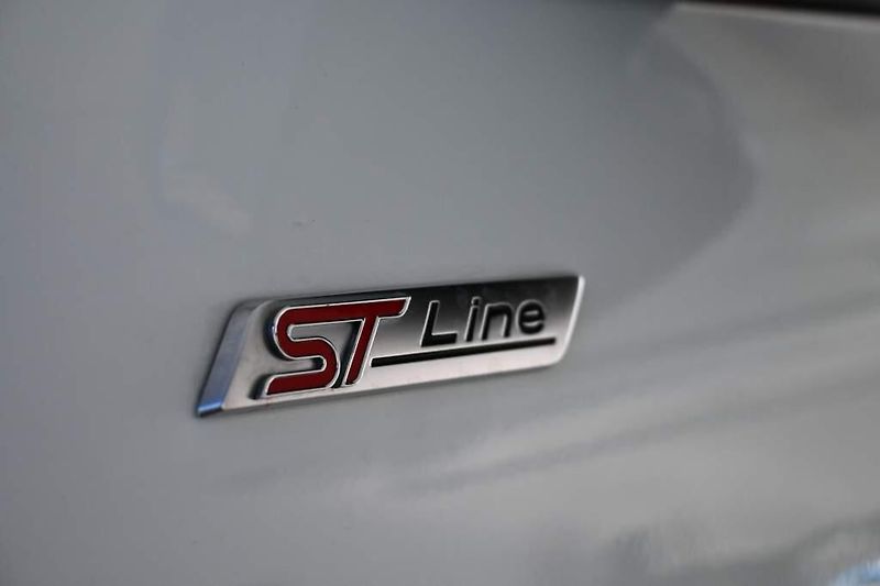 Ford Kuga (2023) 2.5 ST-LINE X LED BO ACC Virtu - fotka 41 z 42