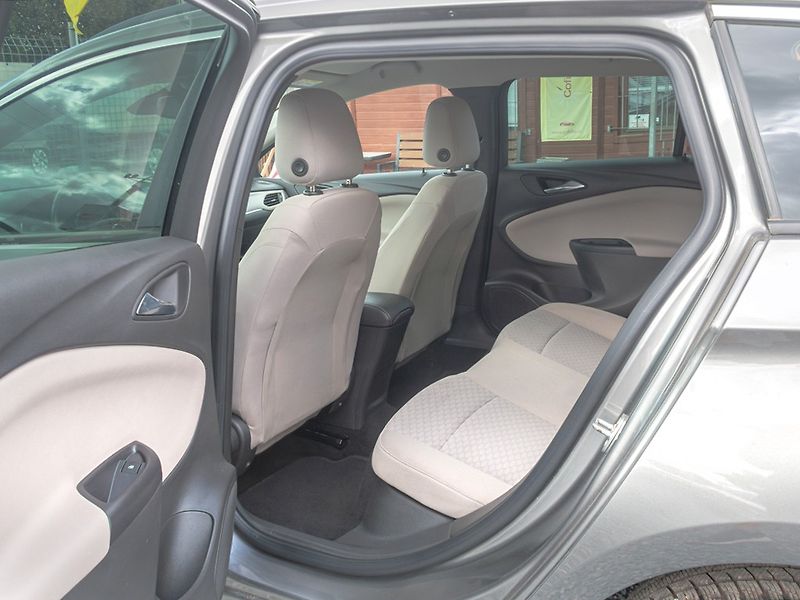 Opel Astra (2016) 1.6D 100KW – 12/2016 - fotka 31 z 40