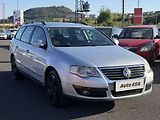 Volkswagen Passat (2008) 1.9TDi, AC, výhřev sed - náhled 1