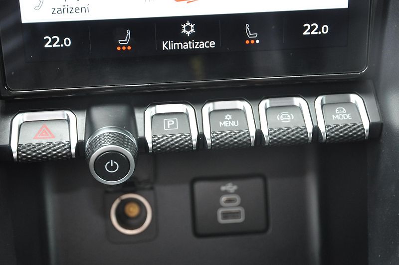 Volkswagen Amarok 3.0TDi V6 177kW 4x4 AVENTURE - fotka 19 z 26