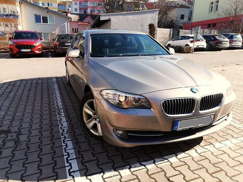 BMW Řada 5 530D XDRIVE TOURING F11 190kW - fotka 5 z 40