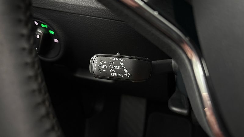 Škoda Superb 2.0 TDI DSG Style Combi - fotka 14 z 28
