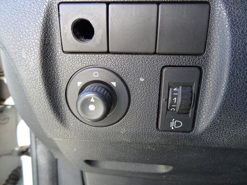 Peugeot Partner (2014) Polocombi 1,6HDi 90k MAN5 - fotka 17 z 22