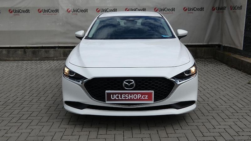 Mazda 3 2.0 Skyactive-G120 - fotka 2 z 22