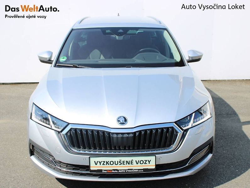 Škoda Octavia (2023) 2.0 TDI DSG Head Up TAŽNÉ kůže - fotka 4 z 35