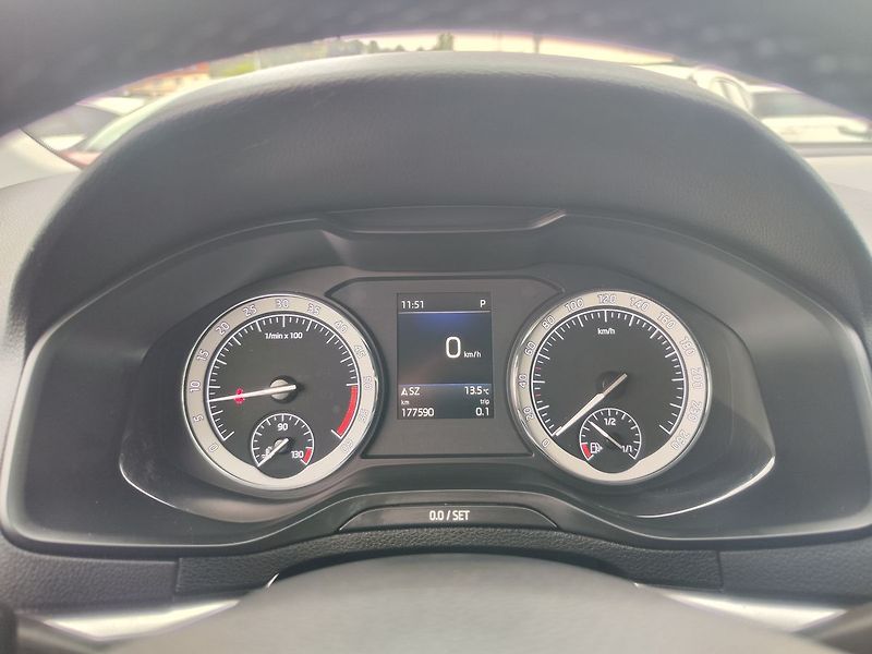 Škoda Karoq 2.0 TDI/140kW Style DSG 4x4 - fotka 17 z 36