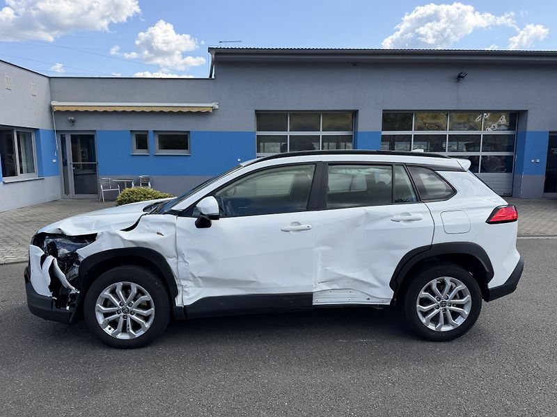 Toyota Corolla Cross 1,8i hybrid automat navigace - fotka 6 z 21