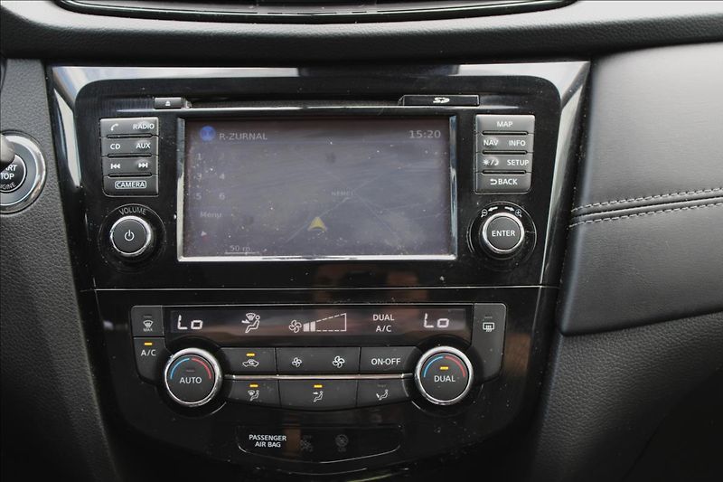 Nissan X-Trail 2,0 DCi 130kW 4x4, 360 kamera - fotka 12 z 30