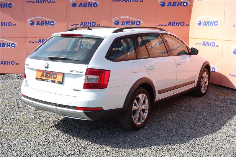 Škoda Octavia 2,0 TDi 135KW, ČR, SCOUT, 4x4. - fotka 7 z 33