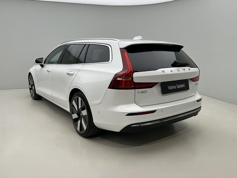 Volvo V60 T6 AWD ULTRA BRIGHT AUT - fotka 11 z 46