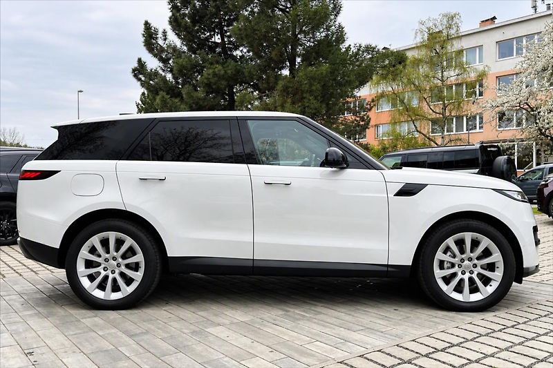 Land Rover Range Rover Sport (2026) 3,0 D250 SE AWD* - fotka 7 z 31