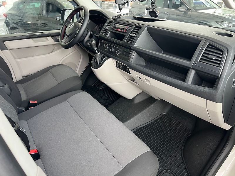 Volkswagen Transporter 2,0TDI 75kW - fotka 6 z 12