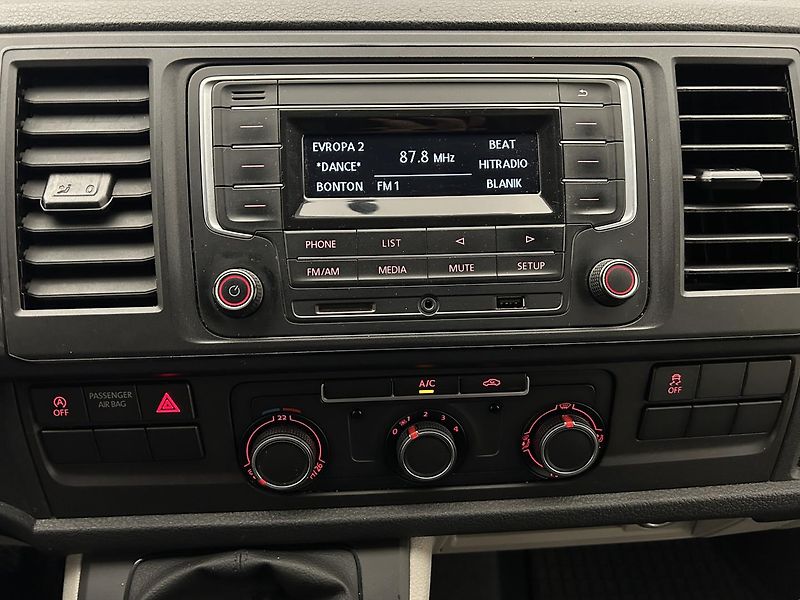 Volkswagen Transporter 2.0 TDI - fotka 8 z 21
