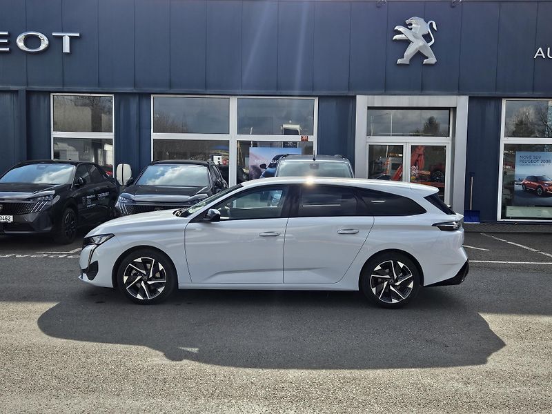 Peugeot 308 (2024) SW 1.2PT 130 ALLURE EAT8  - fotka 2 z 30