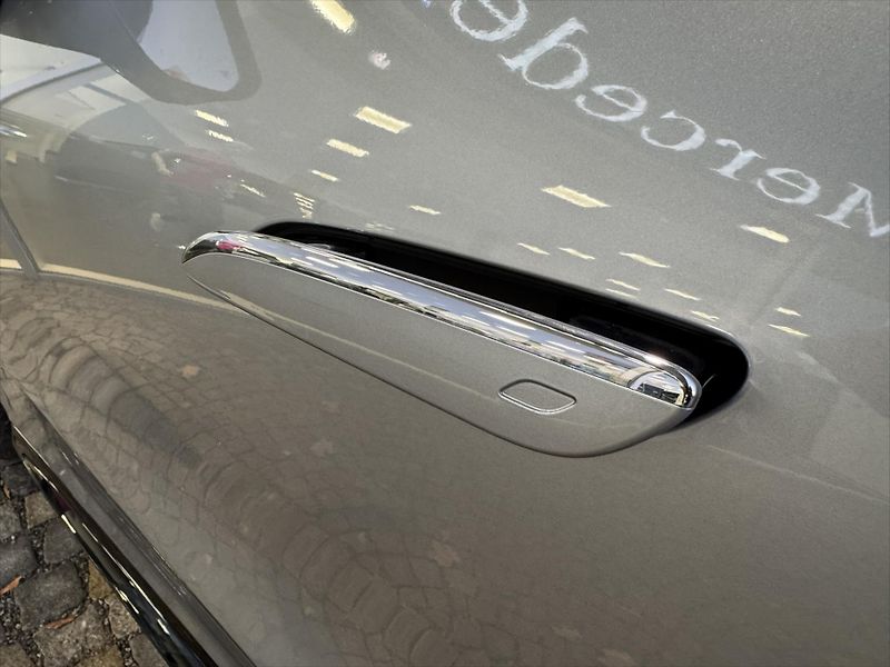 Mercedes-Benz GLC 400 4M electric*AMG - fotka 39 z 42