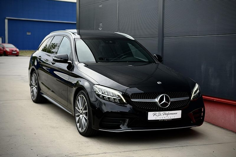 Mercedes-Benz Třídy C (2018) C 200 4Matic AMG Line - fotka 3 z 46