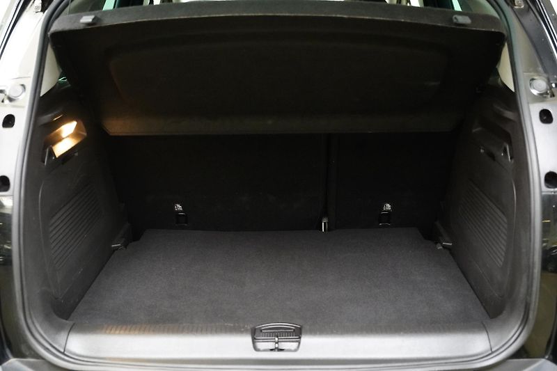 Opel Crossland X - fotka 24 z 24