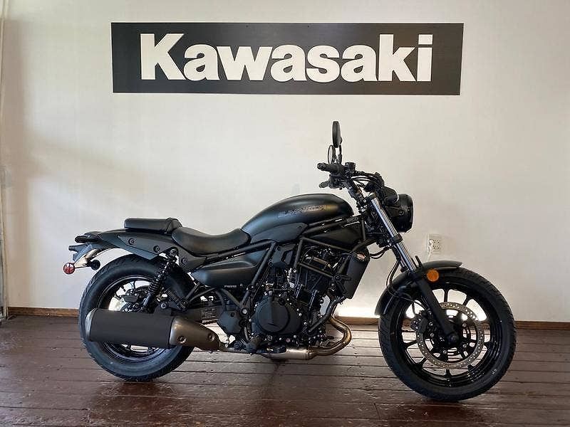 Kawasaki (2024) ELIMINATOR 500  2024 NOVINKA - fotka 1 z 3