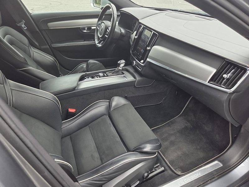 Volvo S90 (2019) - fotka 23 z 24