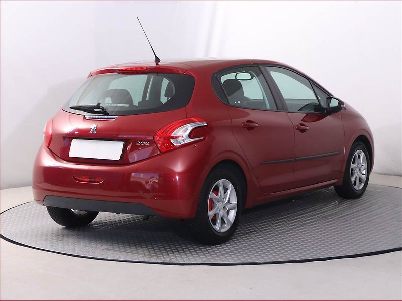 Peugeot 208 (2012) 1.2 PureTech, Serv.kniha - fotka 5 z 17