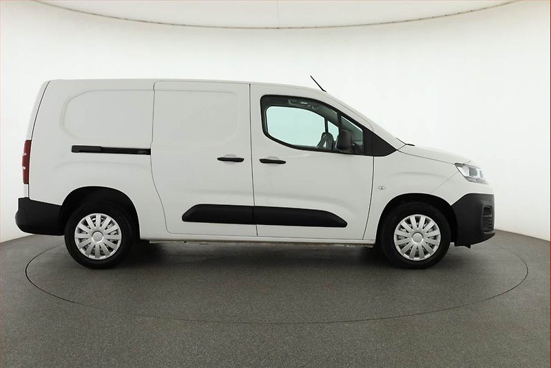 Citroën Berlingo (2021) Maxi 1.5 BlueHDi, 3Místa - fotka 6 z 15