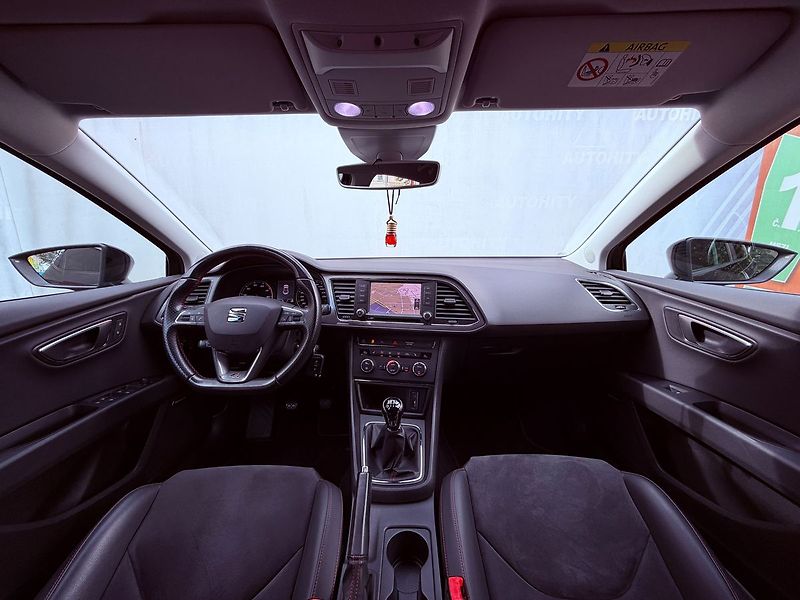 Seat Leon 1.4 TSi FR, Serviska - fotka 17 z 30