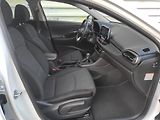 Hyundai i30 1,5T-GDi mHev,48V,AT,Fastback - náhled 13