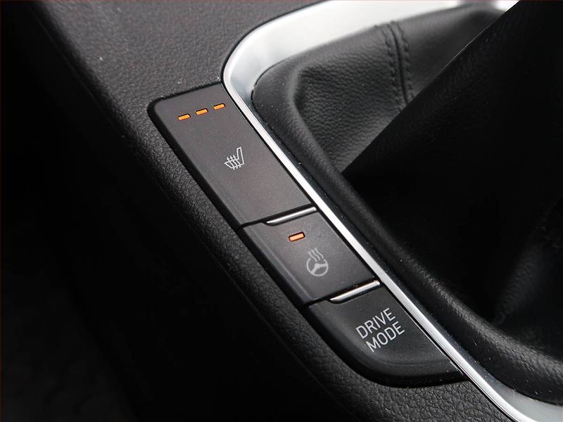 Hyundai i30 (2023) SMART 1.5 T-GDI MHEV, ČR,1.maj - fotka 15 z 16