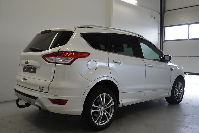 Ford Kuga 2.0 TDCI 132kW TITANIUM 4X4 - fotka 5 z 32