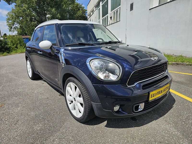 Mini Countryman (2011) S, 1.6i 135kw 4x4 automat - fotka 7 z 14