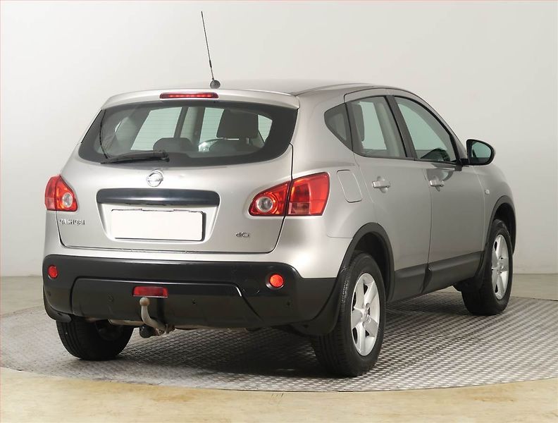 Nissan Qashqai (2009) 1.5 dCi, po STK, Tažné - fotka 5 z 19