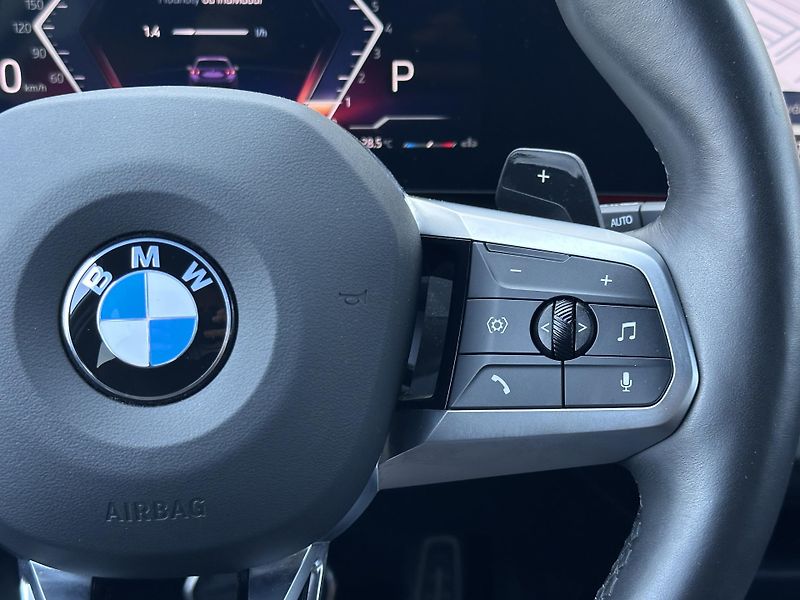 BMW Řada 1 120 M-Sport Paket PRO - fotka 13 z 26