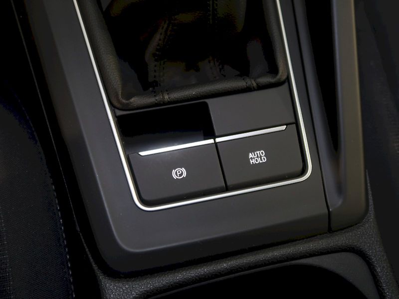 Volkswagen Golf (2022) LIFE VARIANT 1,5TSI 96KW LED A - fotka 19 z 37