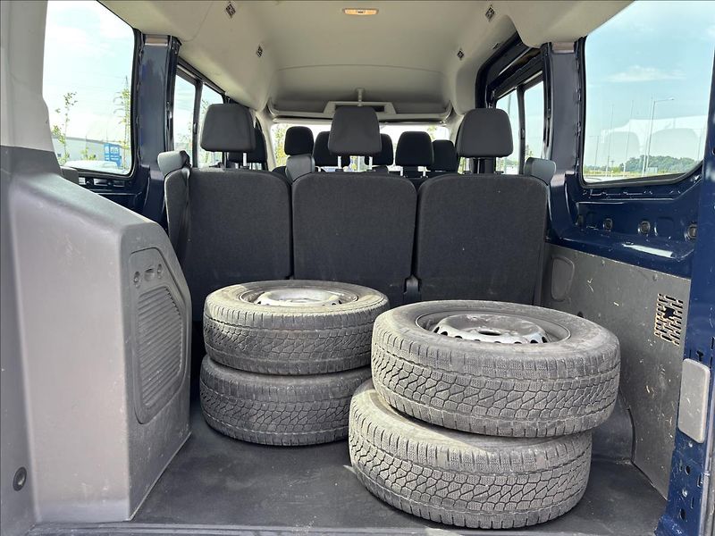 Ford Transit 2,0 EcoBlue Mhev L2 96kW - fotka 11 z 36