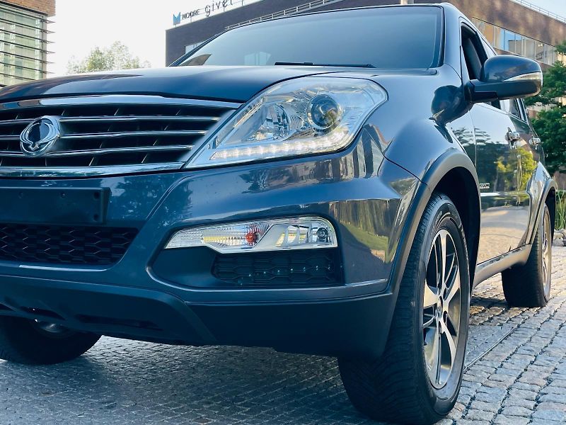 SsangYong Rexton 2.2TD 4x4 AUTOMAT TAŽNÉ VÝHŘEV - fotka 42 z 43
