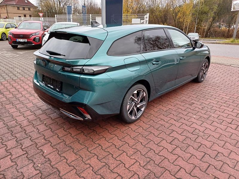Peugeot 308 (2026) SW ALLURE BlueHDi 130 EAT8  - fotka 5 z 21
