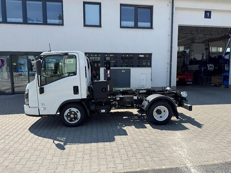 Isuzu M21 (2026) - fotka 6 z 9