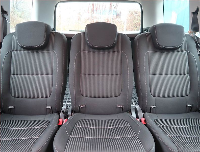 Seat Alhambra (2012) 2.0 TDI, Automat, Navi - fotka 10 z 19