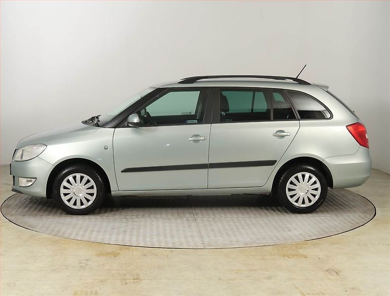Škoda Fabia (2012) 1.2 TSI - fotka 3 z 17