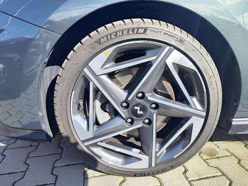 Hyundai i30 1.5 T-GDI/103kW N-Line DCT - fotka 34 z 35