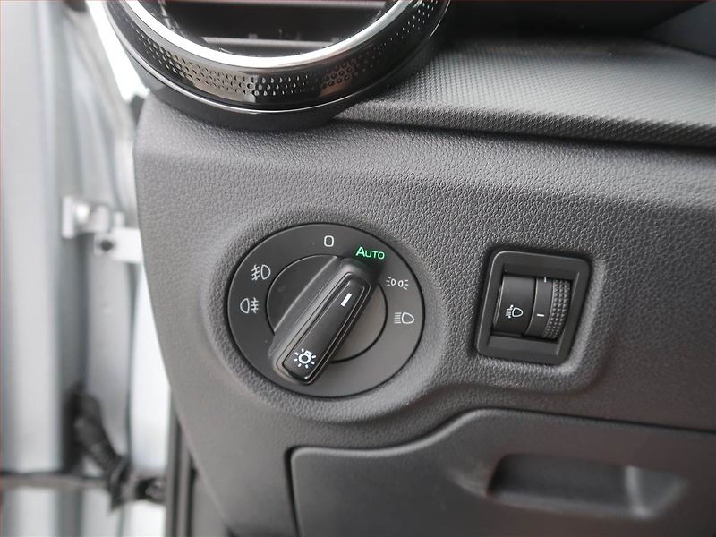 Škoda Fabia (2023) Style 1.0 TSI, Serv.kniha - fotka 18 z 18