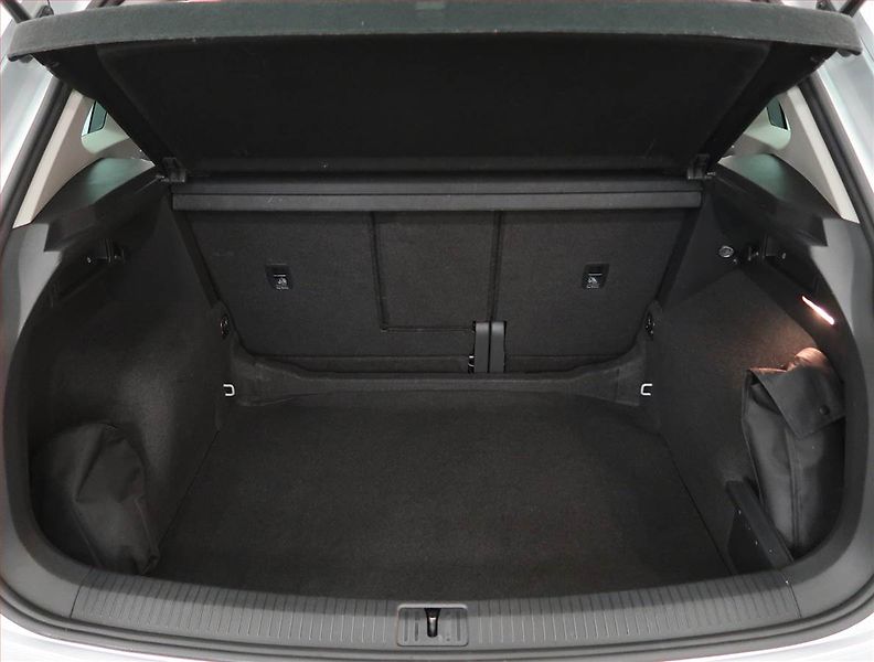Volkswagen Tiguan (2021) Life 1.5 TSI, digi klima - fotka 14 z 24