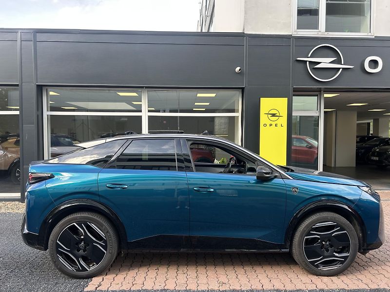 Peugeot 3008 (2024) GT Elektromotor 157 kW (73 kWh - fotka 4 z 16
