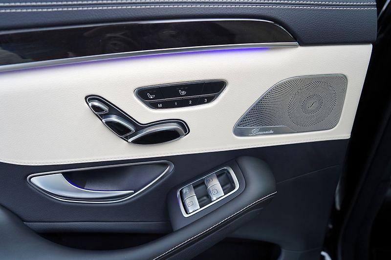 Mercedes-Benz Třídy S S 350d Long 4matic AMG TV - fotka 18 z 50