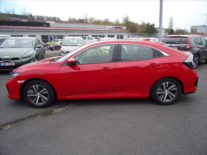 Honda Civic 1,0 i-VTEC Comfort 1maj. - fotka 6 z 25