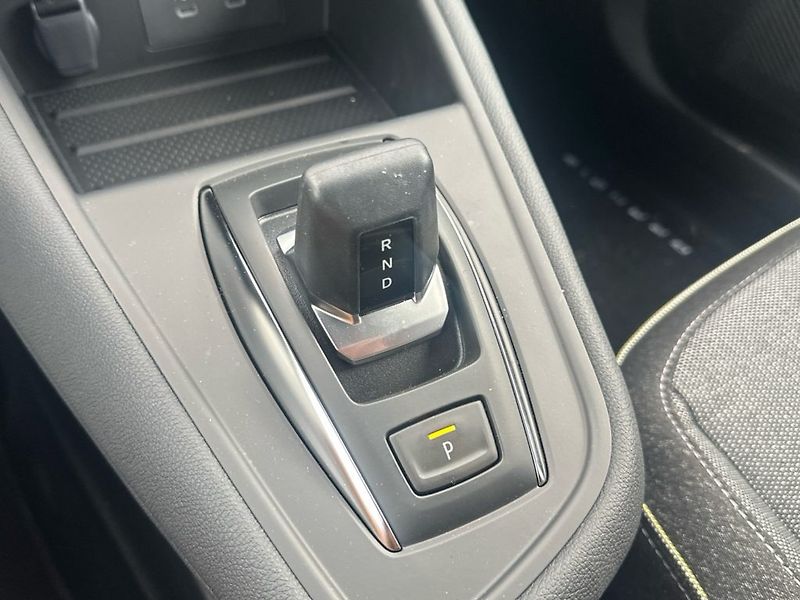 Mitsubishi Grandis (2026) INTENSE+ 1.3 DI-T MILD HYBRID - fotka 15 z 21
