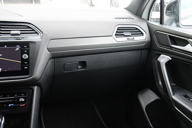 Volkswagen Tiguan Allspace 2.0TDi RLINE DSG 4MOTION 1M ČR - fotka 8 z 44